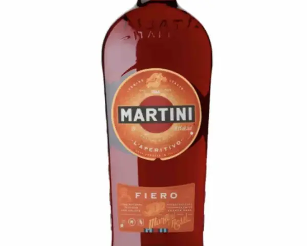 Butelka Martini Fiero, idealna do drinków z Aperolem.